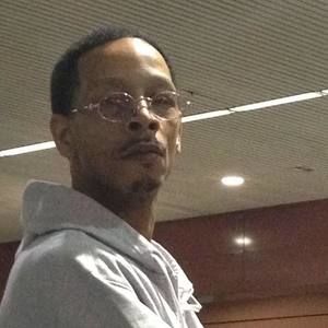 Meet your Posher, Charron